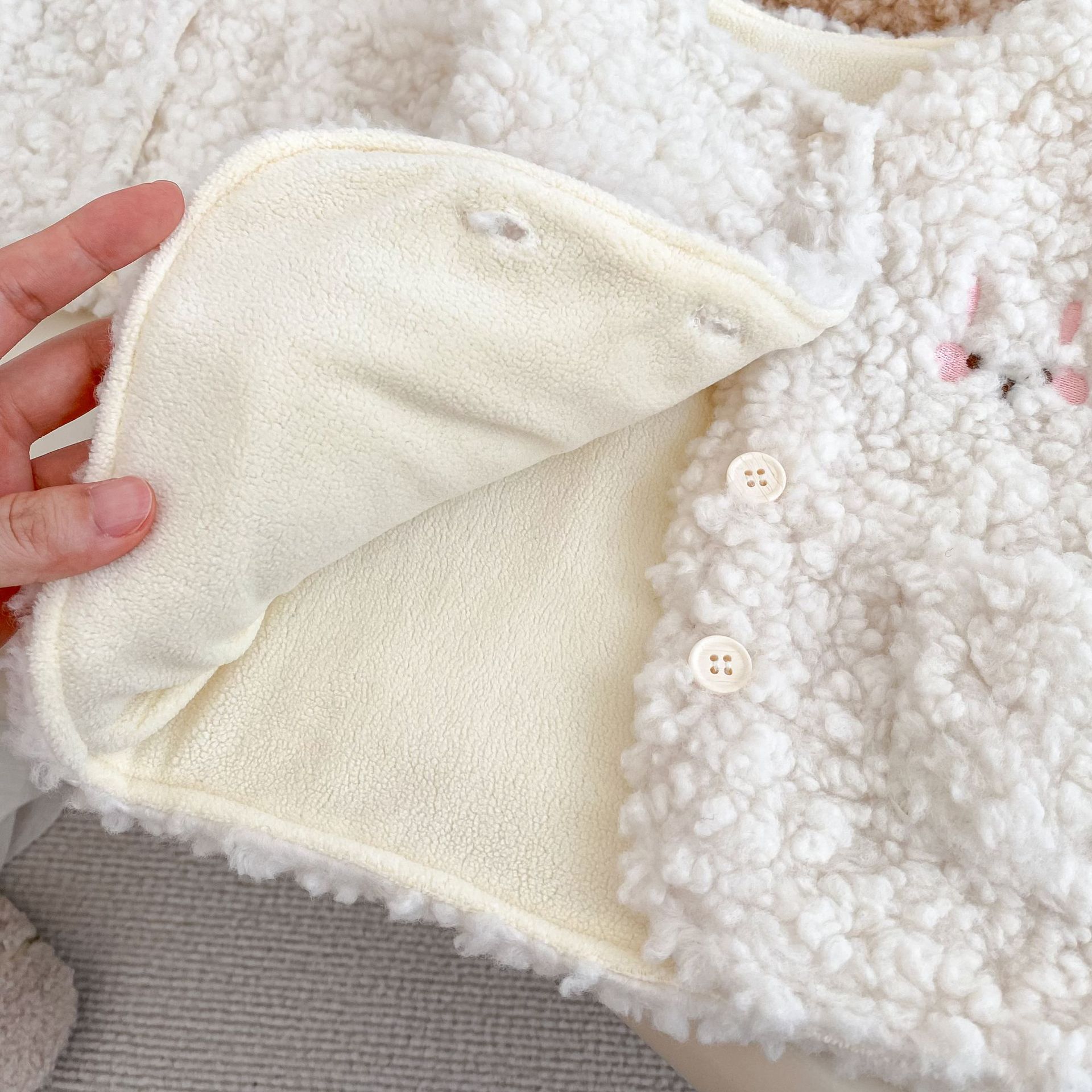 Bebek Kalınlaştırılmış Yelek C - Baby Clothing Model incelemesi ve fiyatı